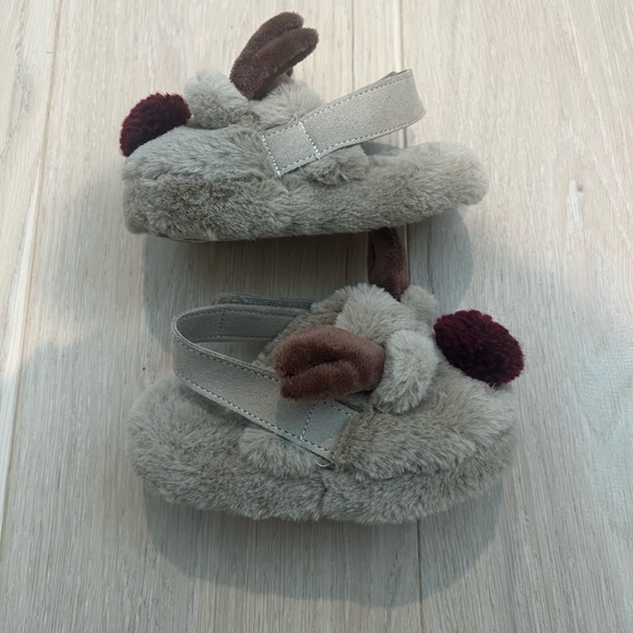 Zara Reindeer Slippers size Toddler US 5/5.5 EU 20/21 - Picture 4 of 5